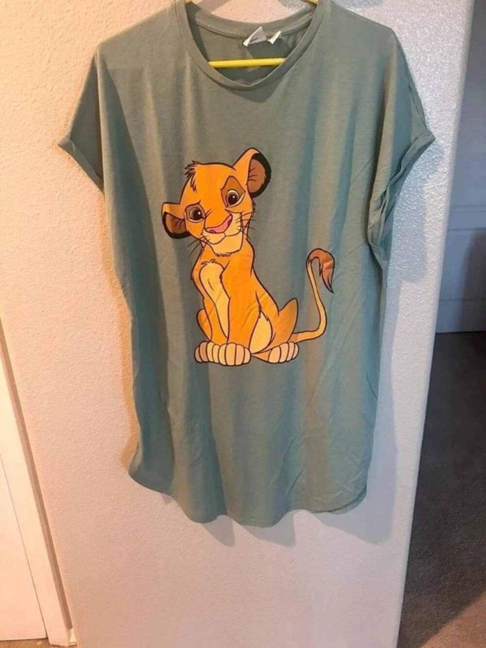 Women's loose t-shirt size XL 14/16. Fits Large IMO
